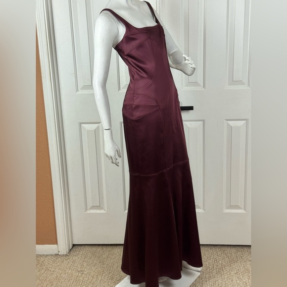 David Meister Purple Sleeveless Square Neck Gown. C38 - Picture 12 of 16